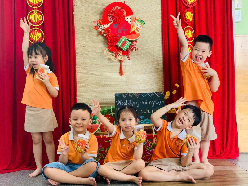 ho   t      ng tr   i nghi   m l  m d  a m  n