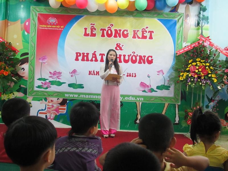 le hoi 8 3 2013 cua cac be 
