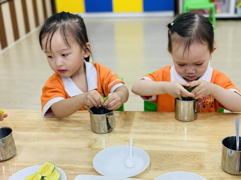 ky nang song   cach pha nuoc chanh   nha tre 3